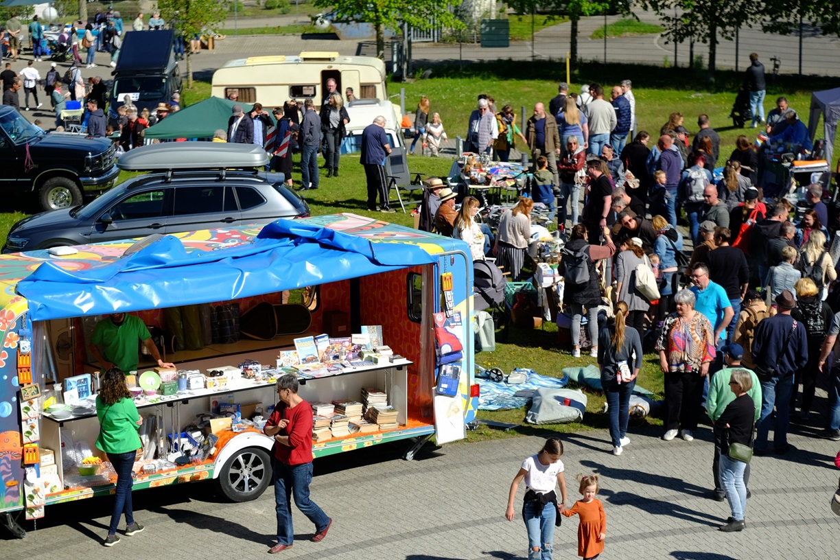 EHM Camping Flohmarkt viele Besucher k. A. web